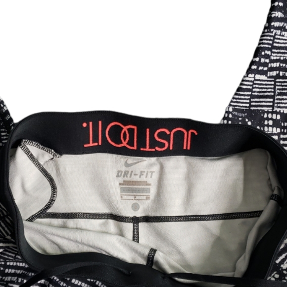 Nike Dri Fit Just Do It Pocket cropped Adjustable waist athletic leggings - Picture 4 of 7